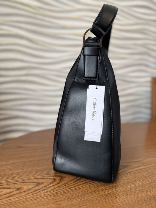 Жіноча сумка Calvin Klein