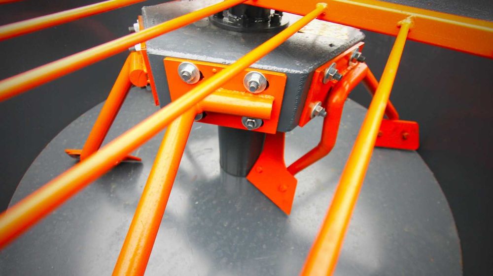 Бетономешалка, бетонозмішувач, бетоносмеситель, растворомішалка