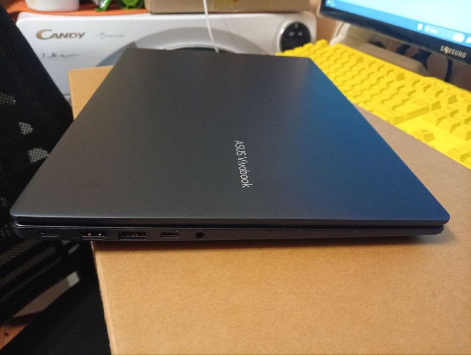 Asus Vivobook 14"   AMD Ryzen AI 5 340 / RAM 16 ГБ / SSD 512 ГБ