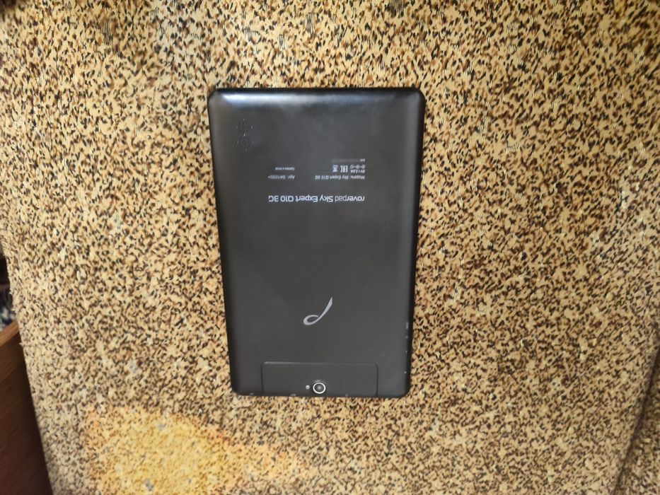 Планшет RoverPad Sky Expert Q10 3G
