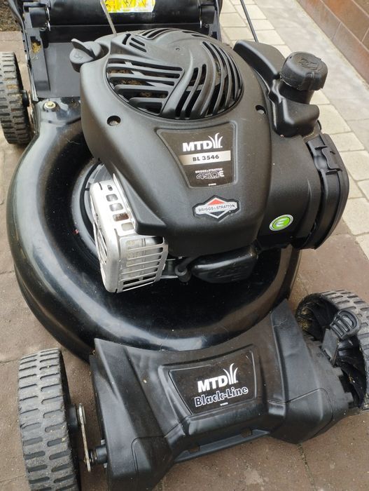 Газонокосарка MTD Briggs & Stratton 450E