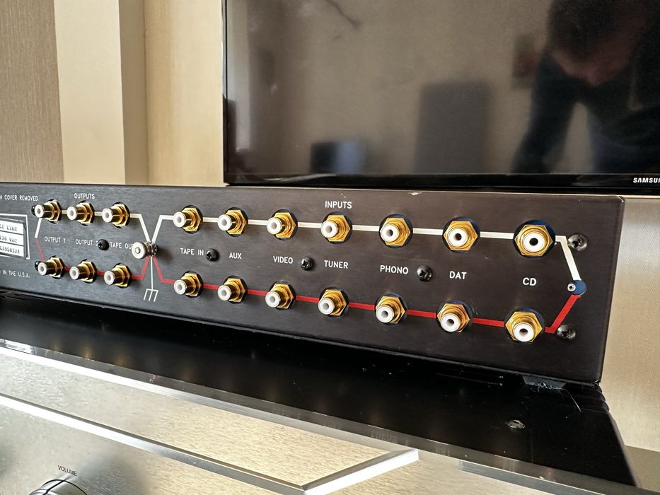 Audible Illusions Modulus L1 ламповий попередній підсилювач