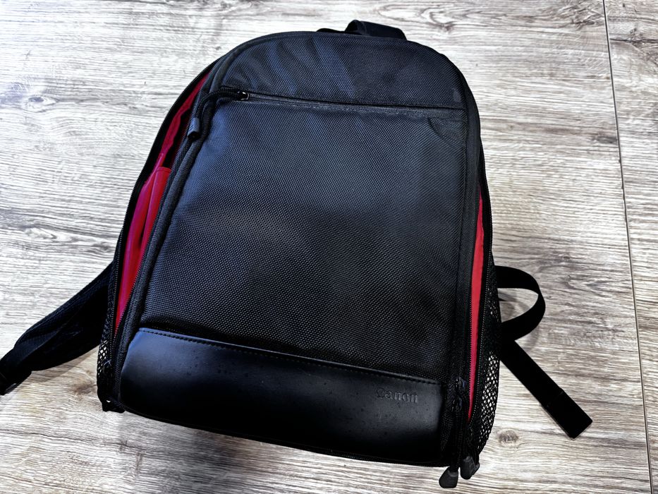 Canon EOS 4000D + Lente EF 75-300 mm + Saco + Carregador