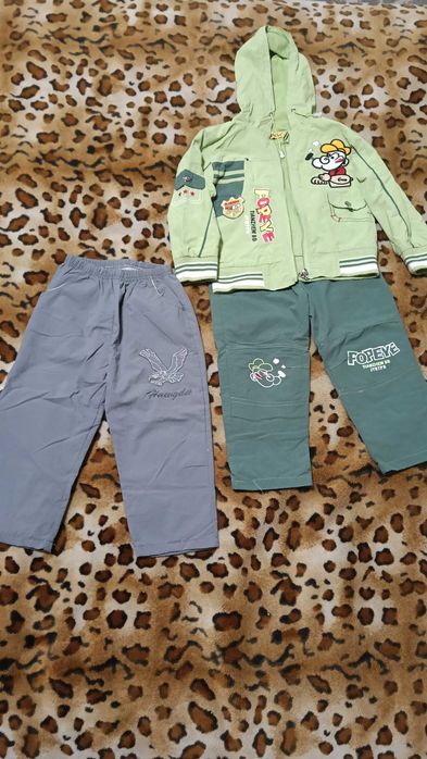 Костюм спортивний