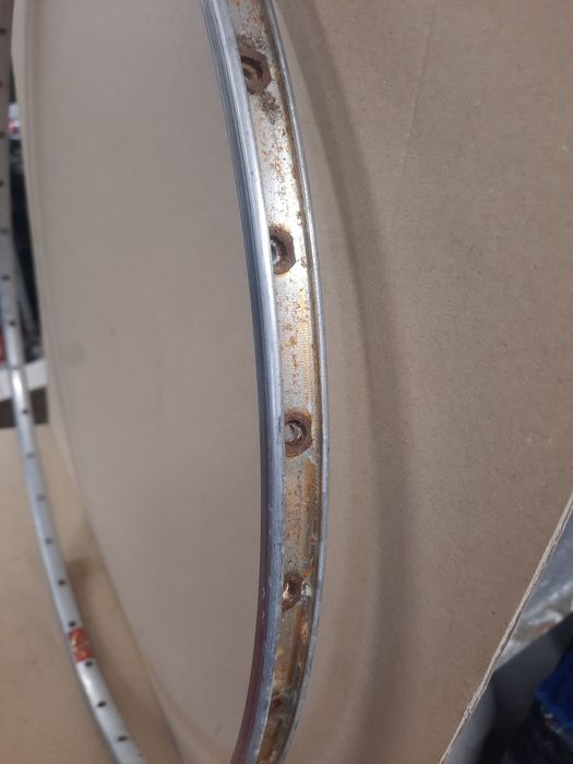 obręcz szosowa MAVIC 28" klinczer lata 80' 36h da9