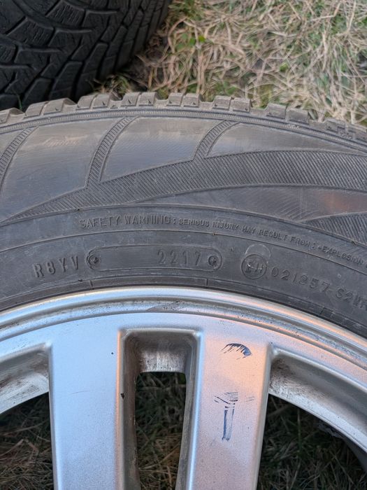 Opony z felgami 215 70 r16