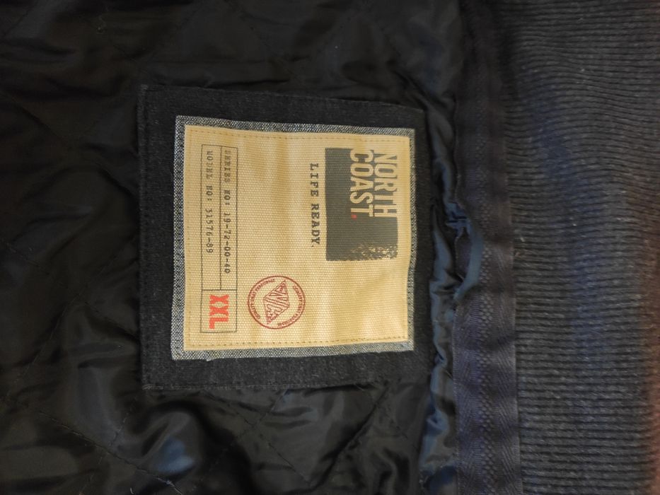 Продам куртку мужскую