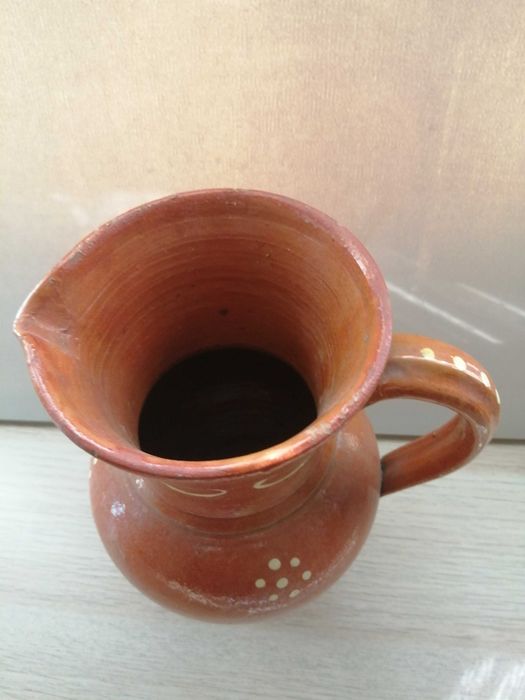 jarro em barro vidrado antigo