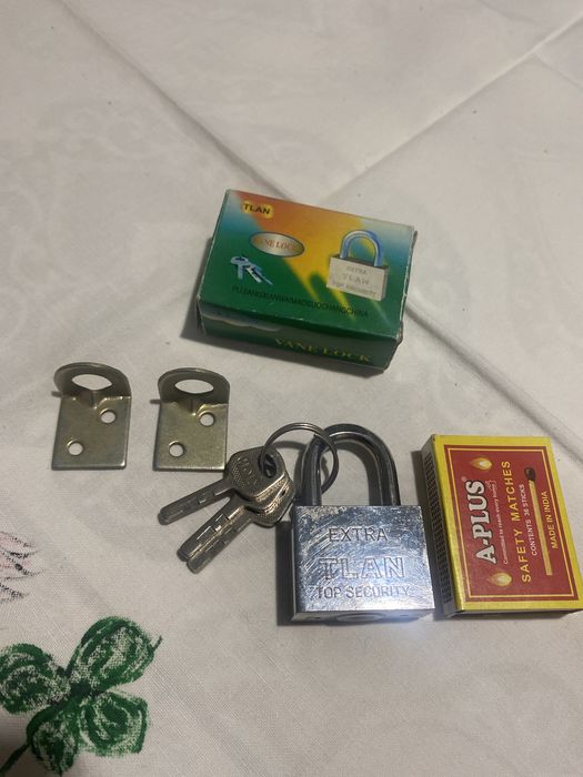 металевий  замок 50 мм