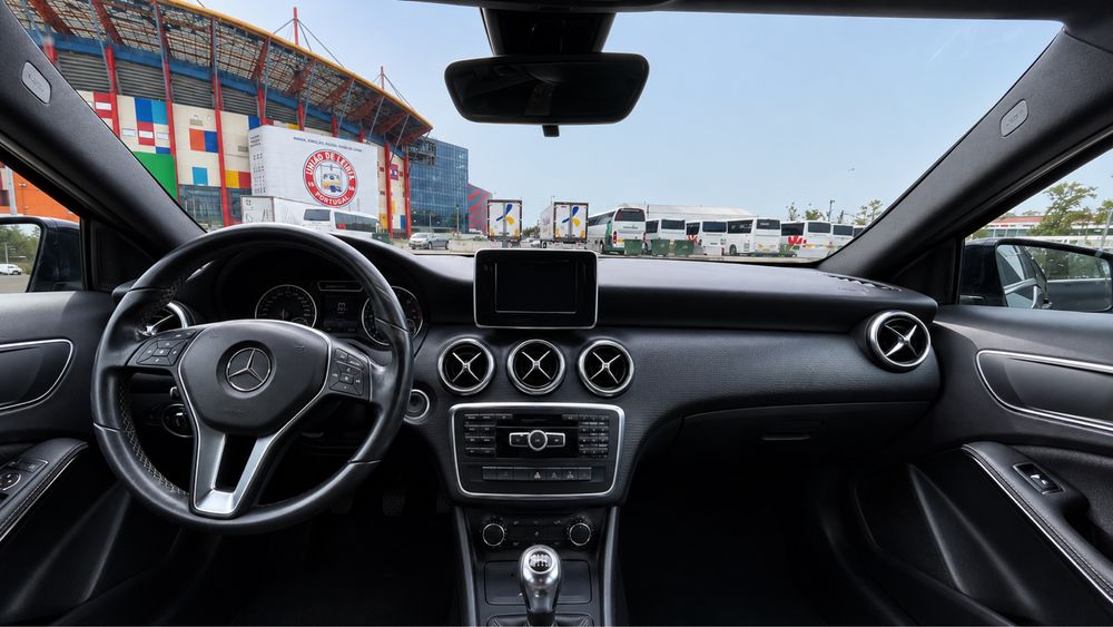 Mercedes-Benz A 180 — fotografia 7