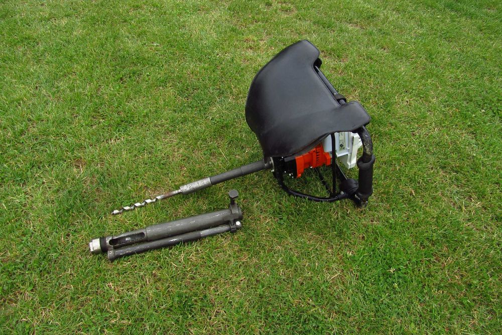 Wiertarka spalinowa do podkładów GEISMAR PTXL stihl BT 131