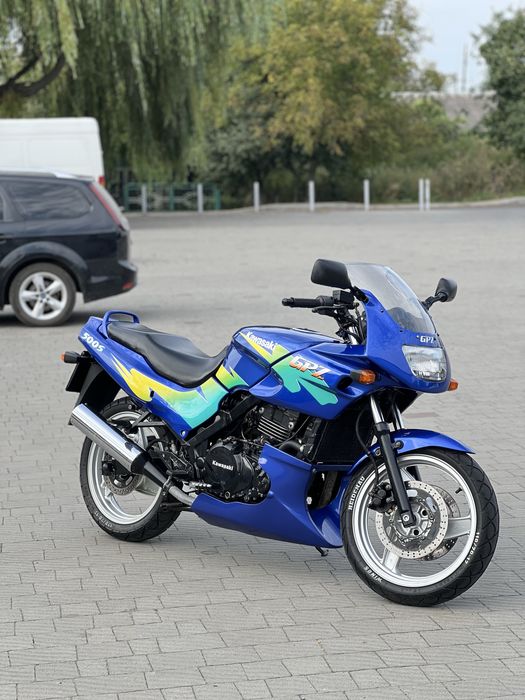 Kawasaki gpz500s