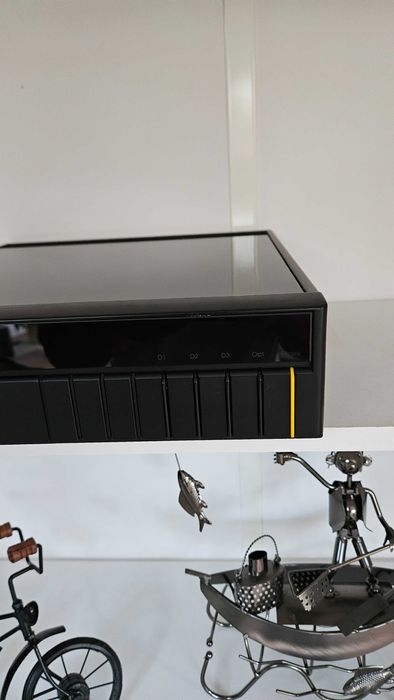 MERIDIAN 566 20 bit Hi-end XLR