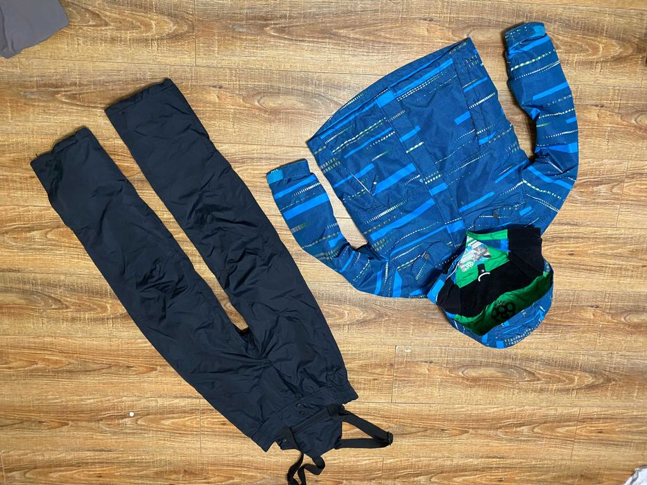 Лыжный костюм зимний комбинезон оригинал р.158