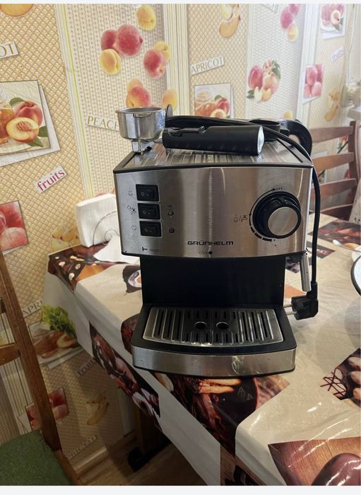 Кофемашина Grunhelm