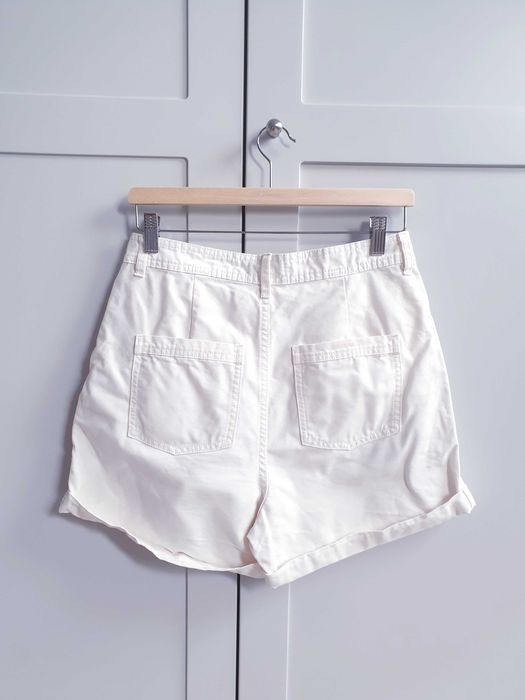 Białe kremowe spodenki szorty F&F 38 bawelniane