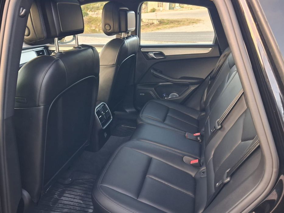 Porsche Macan S
