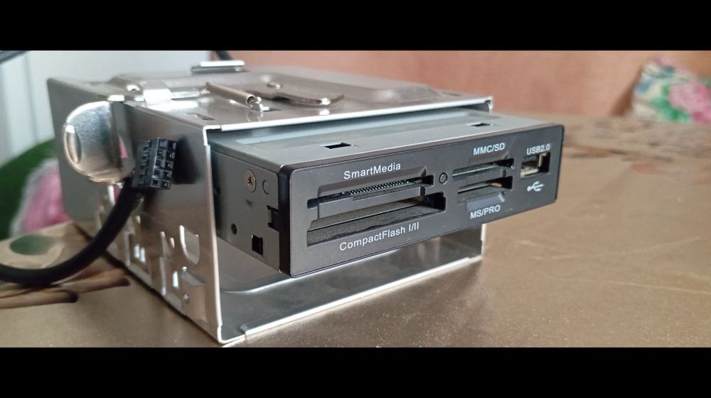 системний блок  Asus.куллер, LG CD ROM rw , card reader
