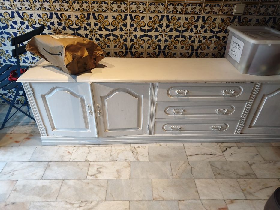 Móvel Vintage branco