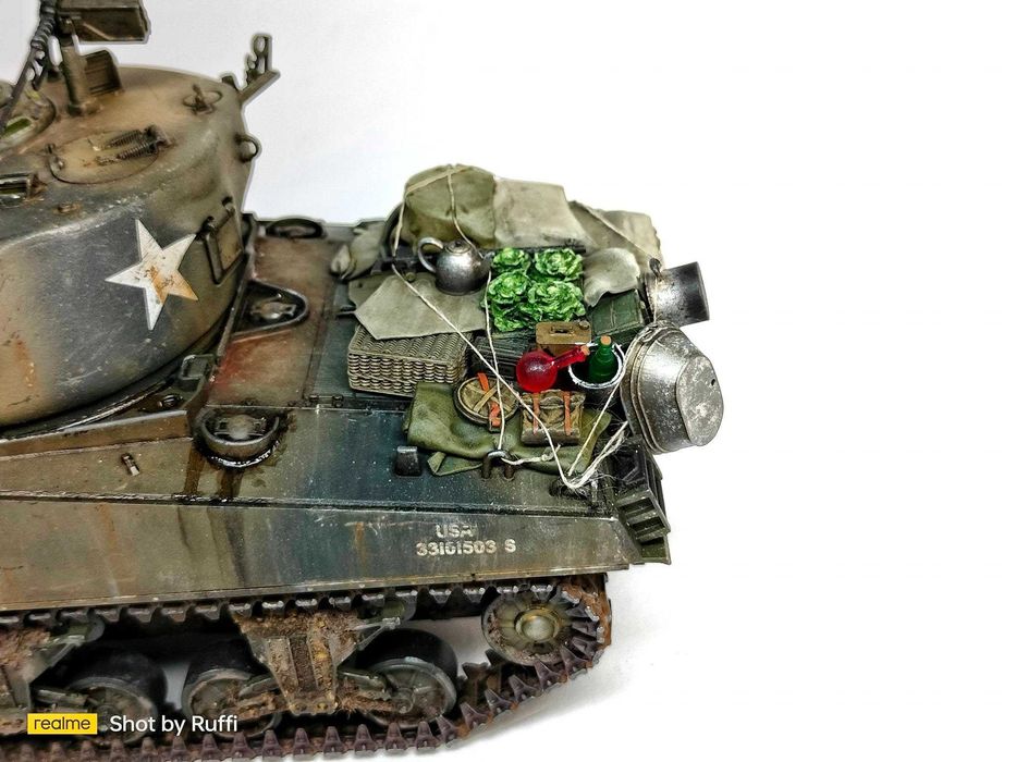 Sherman M4A3 1/35 Zvezda