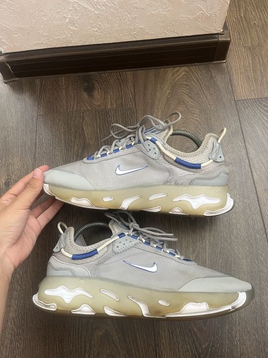 кроссовки Nike React
