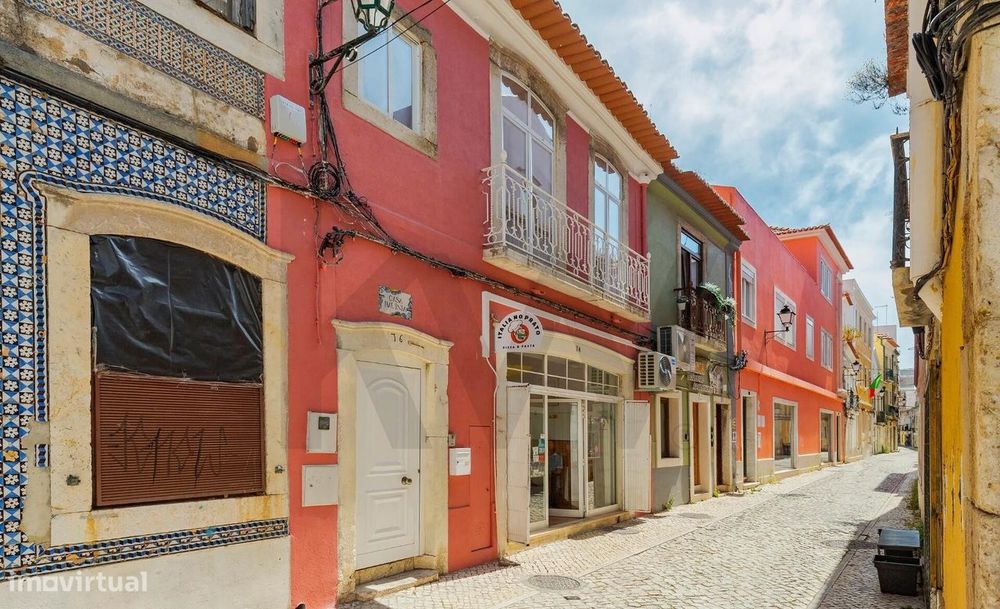 Apartamento T1 Remodelado no Coração de Setúbal | Junto à Praça do Boc