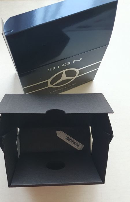 Opakowanie pudełko po perfumach Mercedes-Benz SIGN