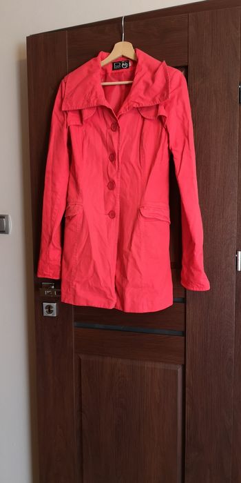 Czerwony płaszcz ryłko