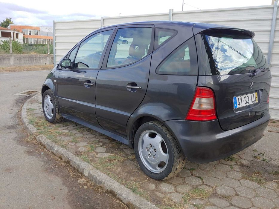 Mersedes-Benz A160. 1998. 1.6i. 102CV.Motor e mecânica excelentes! foto 5
