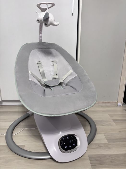 Bujak bujaczek Nowoczesna, elektryczna huśtawka niemowlęca Momcozy