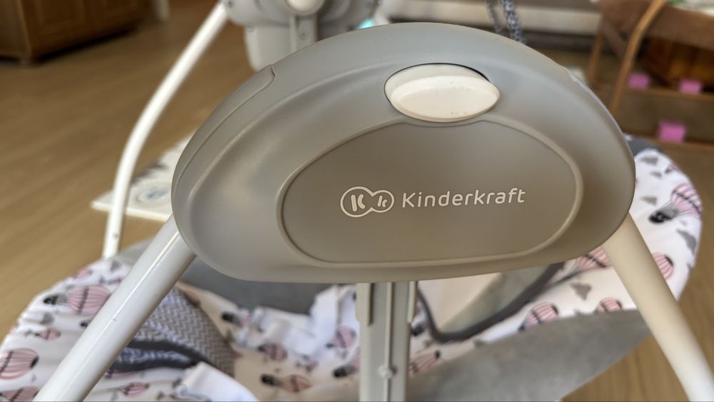 Leżaczek bujaczek Kinderkraft z wibracjami i muzyką