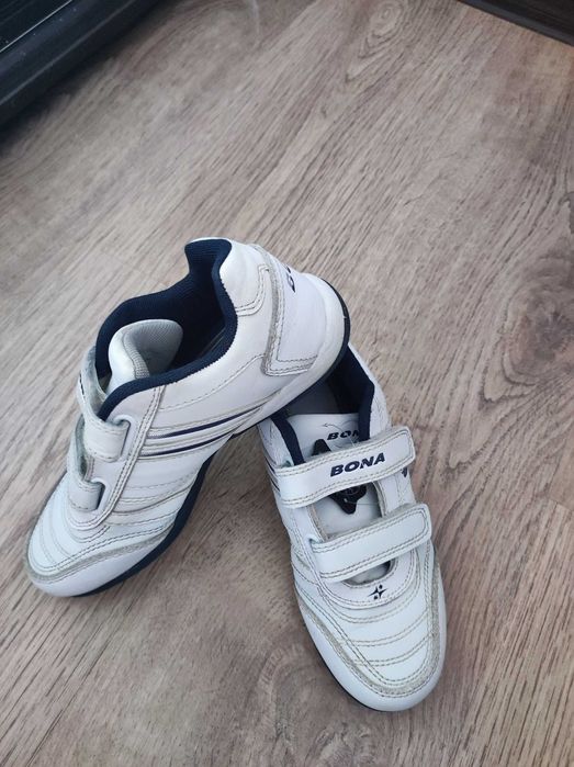 Шкіряні кросівки Bona 33розмір