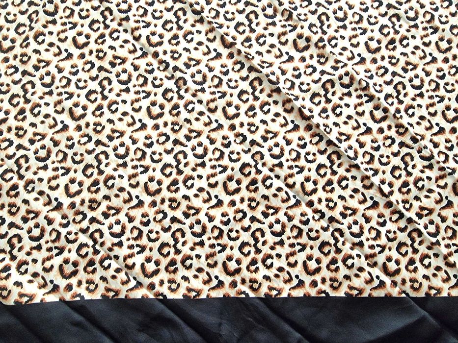 Lenço com padrão animal/ animal print Primark - nunca usado