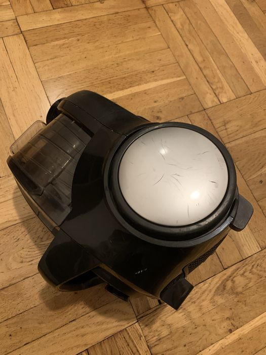Sprzedam odkurzacz bezworkowy Beko vco 42701 AB