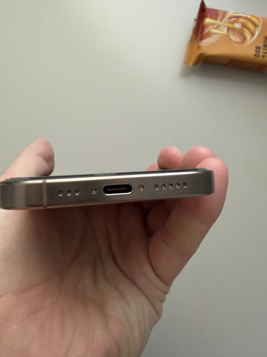 IPhone 16 pro 256g