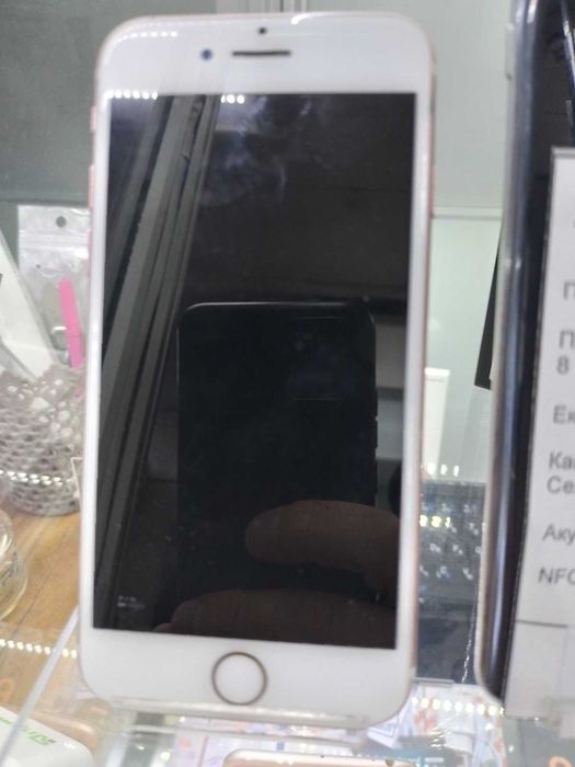 Продам телефон iphone 7