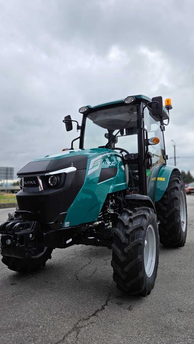 Ciagnik rolniczy Lovol M 404 - Wersja standard