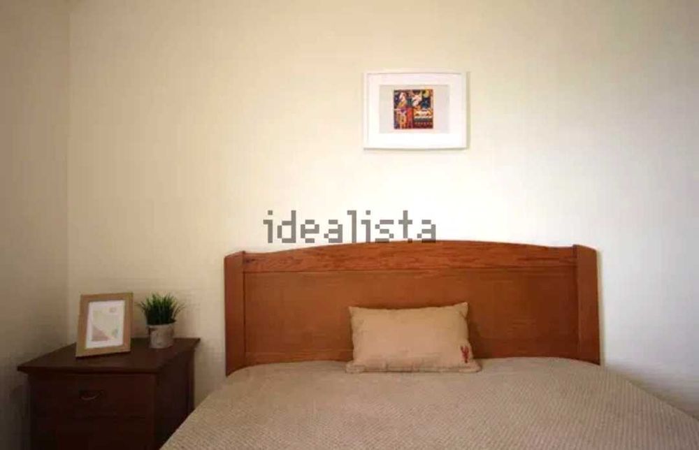 Quarto para arrendamento, permitidos casais, em Oeiras