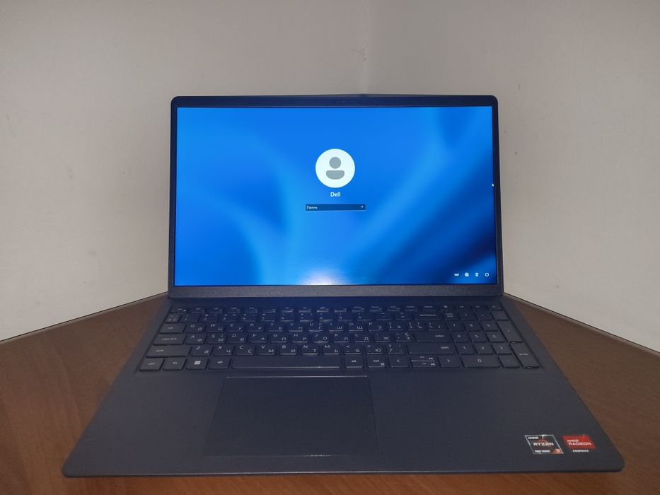 Dell 15 laptop DC15255