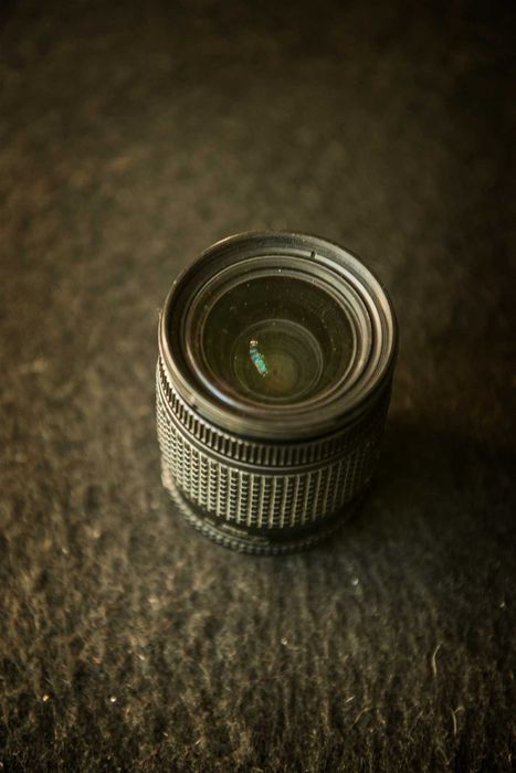 Objectiva NIKON 1:3.5-5.6D para peças