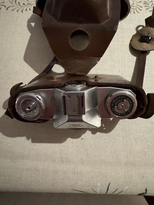 Máquina fotográfica Contaflex Zeiss Ikon - o valor colocado é “irreal”