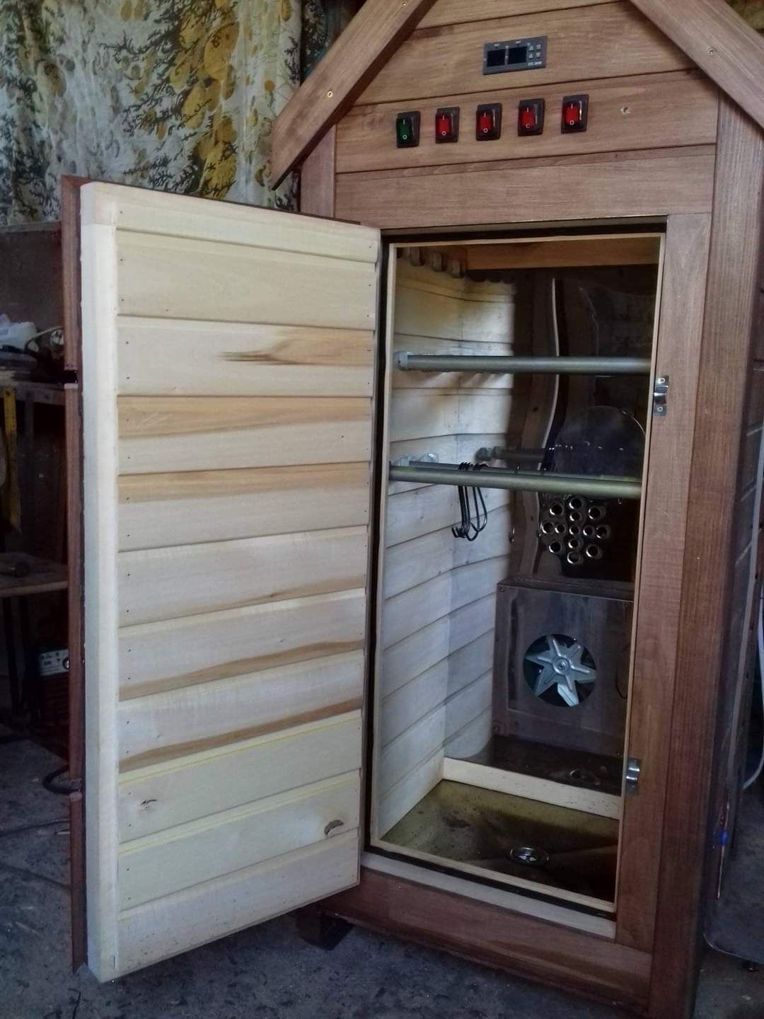 Коптильня гарячого і холодного копчення.: 9 999 грн. - Інші товари для ...