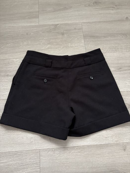 Krótkie spodenki eleganckie