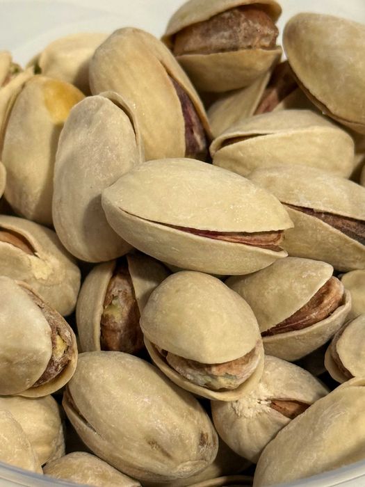 Горіхи смажені та сирі ( кеш'ю, мигдаль, фундук, арахіс, фісташка)