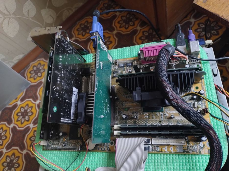 Ретро комп'ютер, slot 1,440bx, Pentium 3