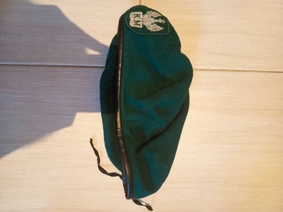 Beret KM zielony
