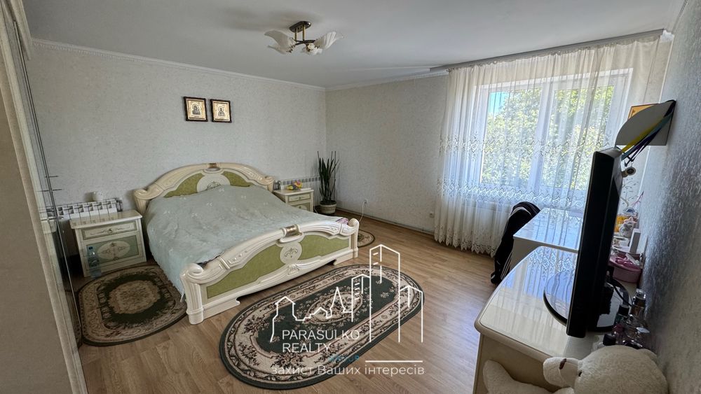 Продам просторий будинок, який готовий для проживання