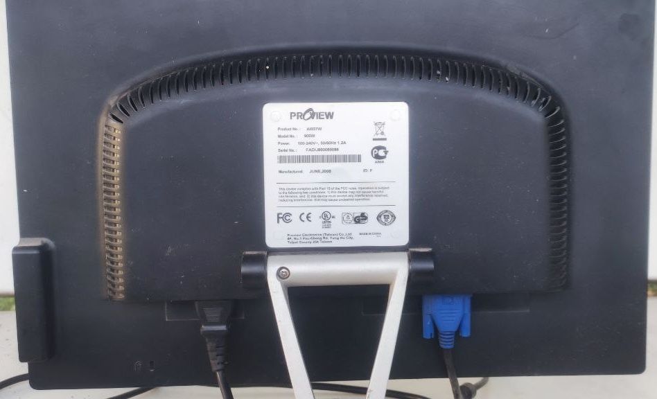 Монітор для ПК працюючий 19 дюймов