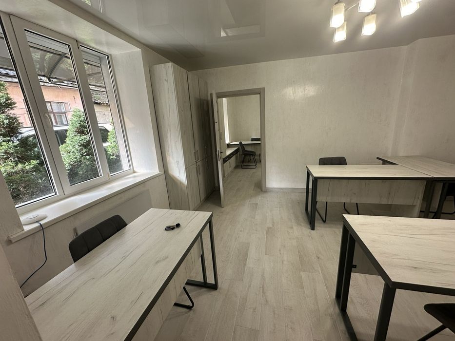 Продається приміщення в центрі міста