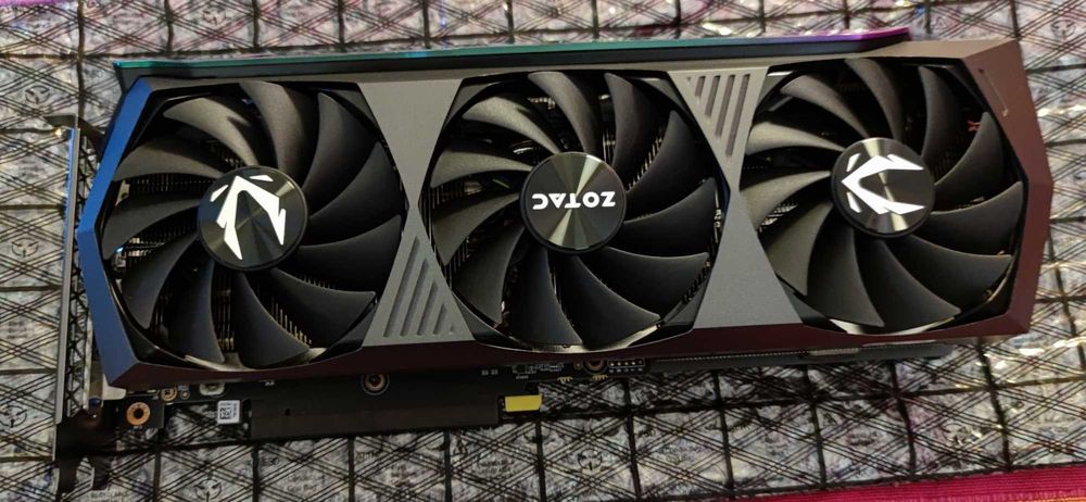 Zotac gaming geforce rtx 3070 ti amp holo: 25 000 грн